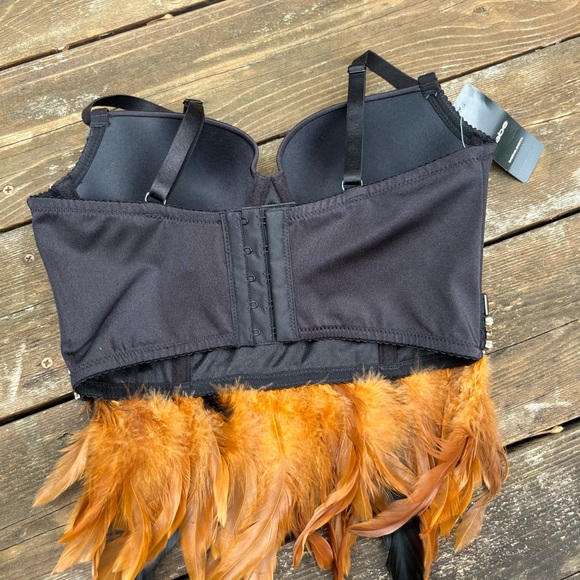 Vintage Bebe Boho Bustier with Sequins and Feather details NWT Size Small - Picture 11 of 15